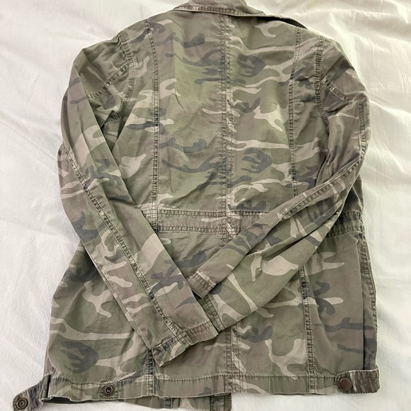 Camo Utility Jacket - Picture 3 of 4